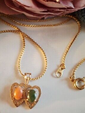 Vintage 80s ✨️💚🧡Double Heart Jade Stone Necklace